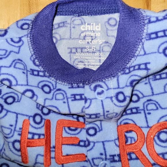 Set of 2 Baby Boy FLEECE Pajamas. BEAR & HERO THEME - Picture 4 of 4